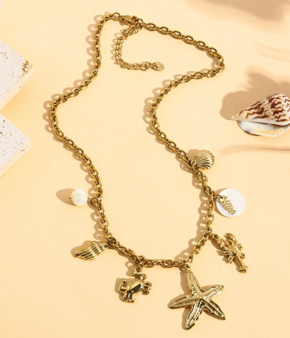 Collier coquillage et crustacés