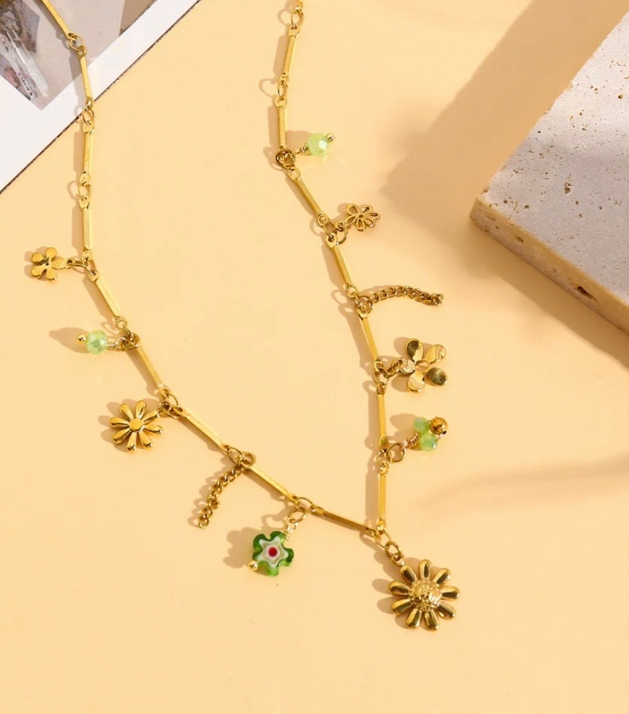 Collier fleurs