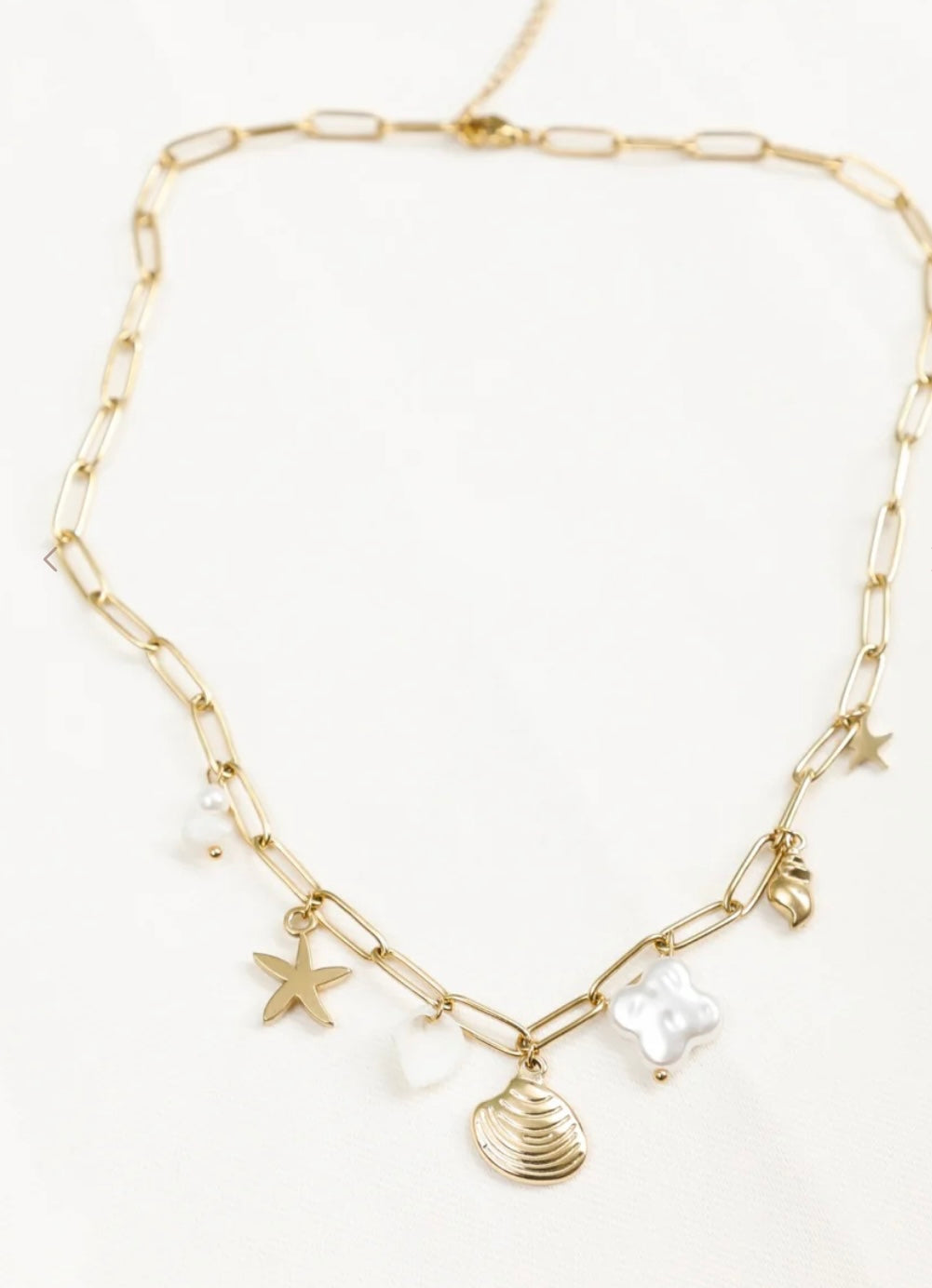 Collier coquillage perle blanche