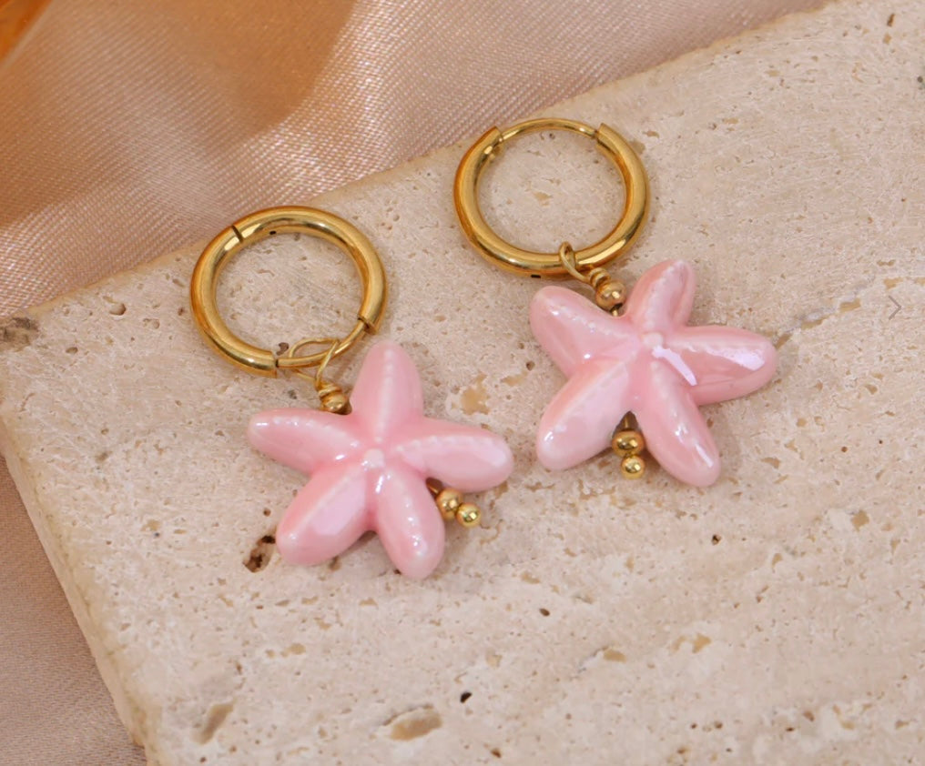 Boucle d’oreille étoile de mer rose