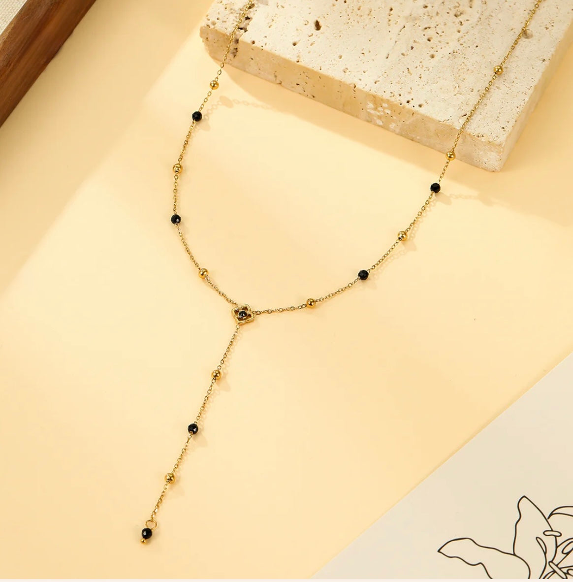 Collier Y perlé noir