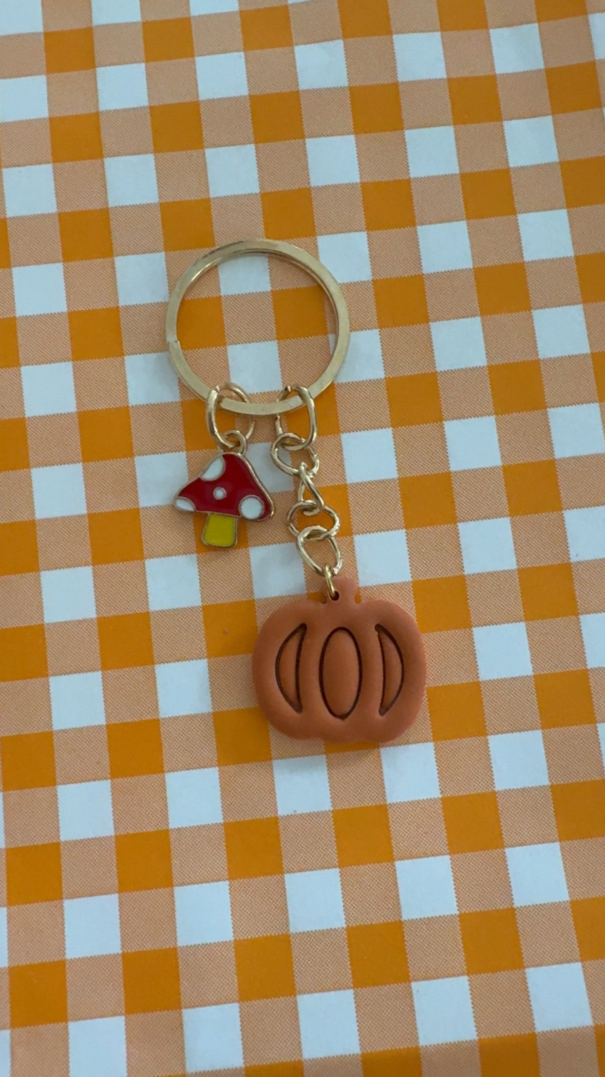 Porte clés citrouille champignons