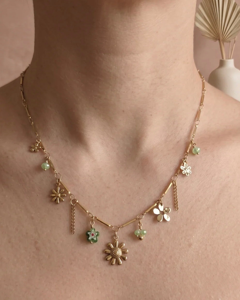 Collier fleurs