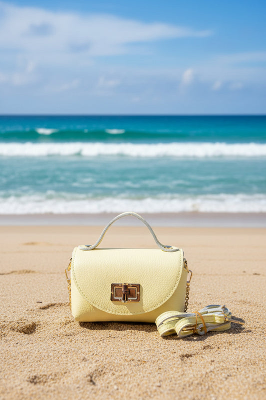 Sac à main en cuir couleur jaune