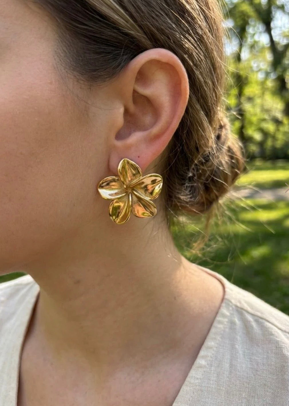 Boucle d’oreille fleur