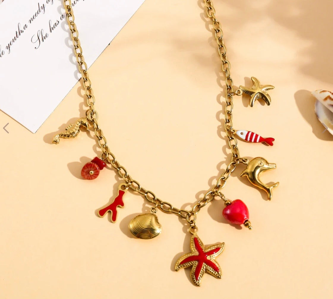 Collier rouge mystique