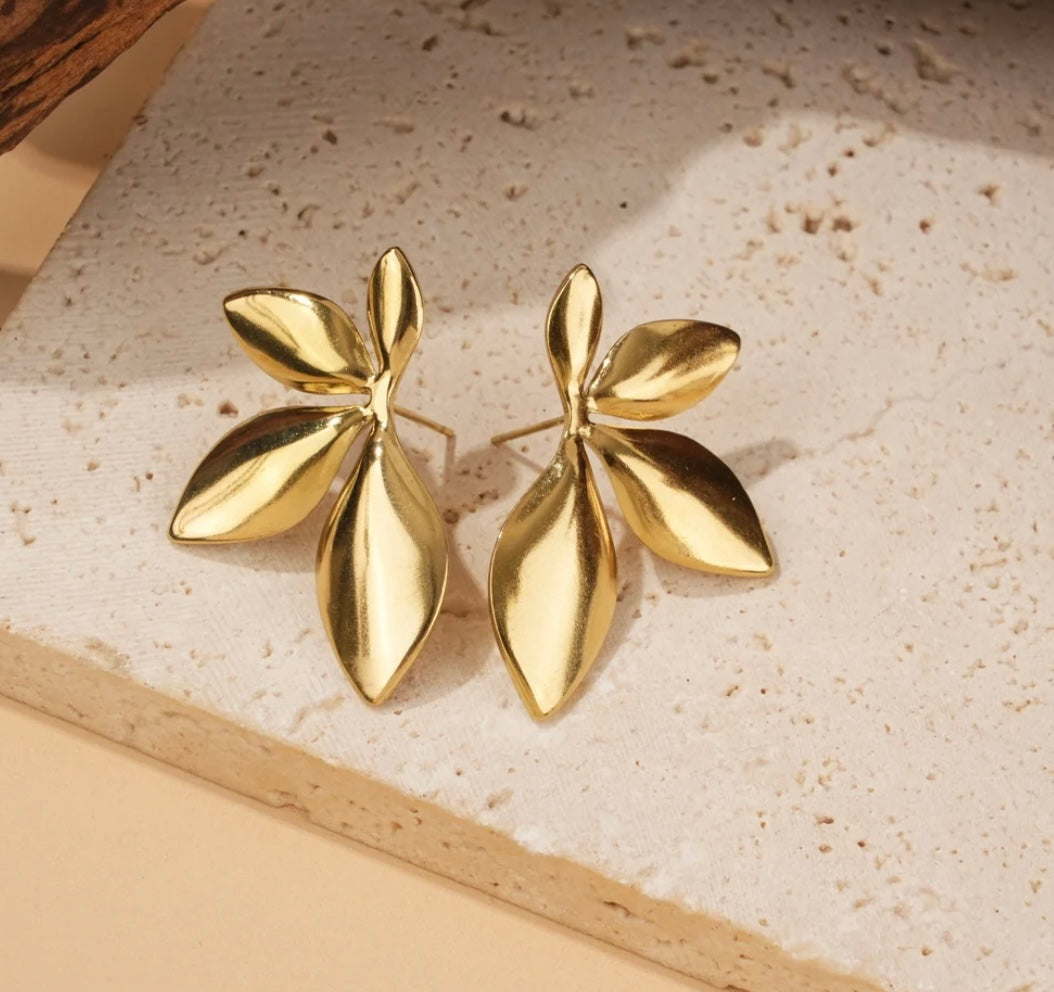 Boucle d’oreille feuille doré
