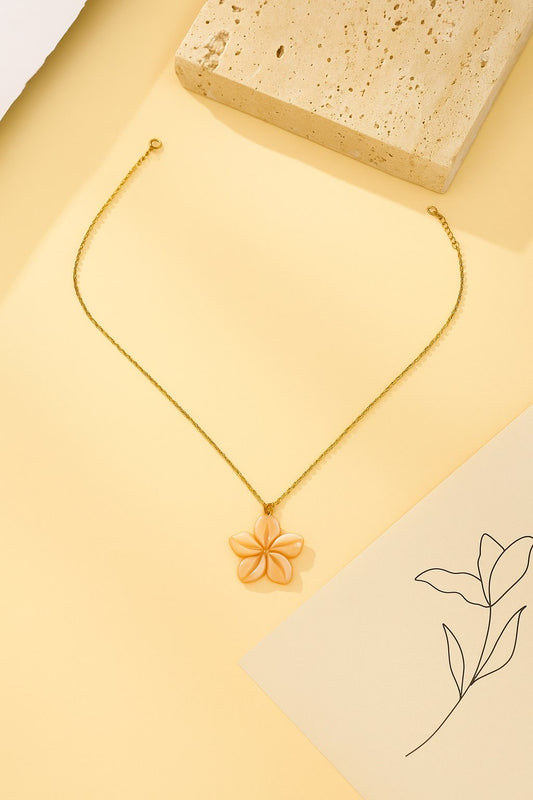Collier fleur de tiaré